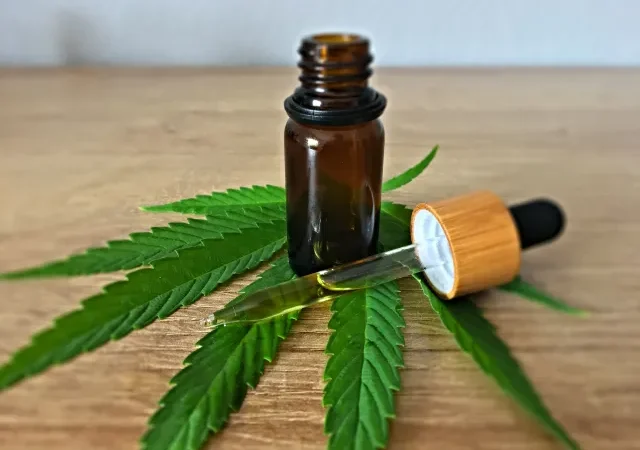 How to Use CBD Isolate: Tips for Effective Dosage and Application