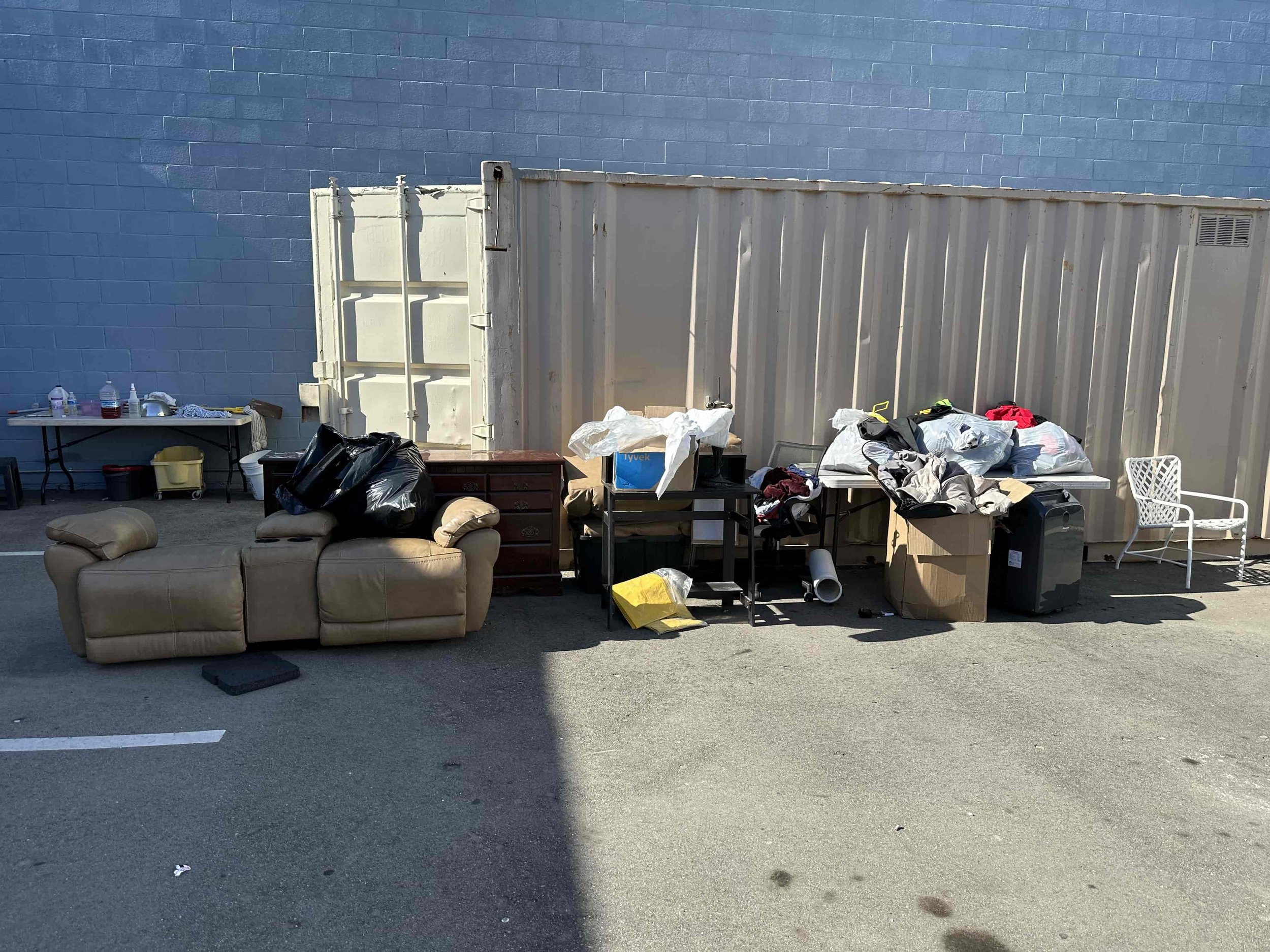 Professional Junk Removal Solutions for Streamlining Storage Unit Cleanups